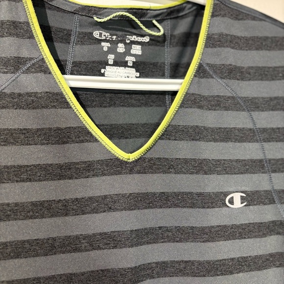 🎉4/30$🎉 Champion Gray and Black Striped Short Sleeve Tee PTP 17in🩶 - Picture 2 of 4